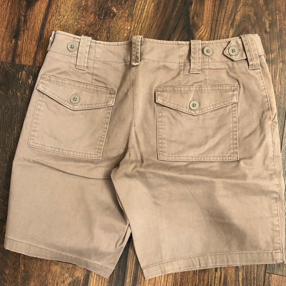 Shorts - Picture 2 of 5